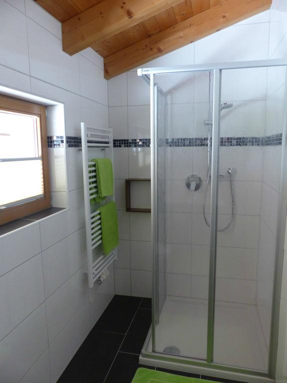 Haus Hildegard Hotel Нойщифт им Щубайтал Екстериор снимка